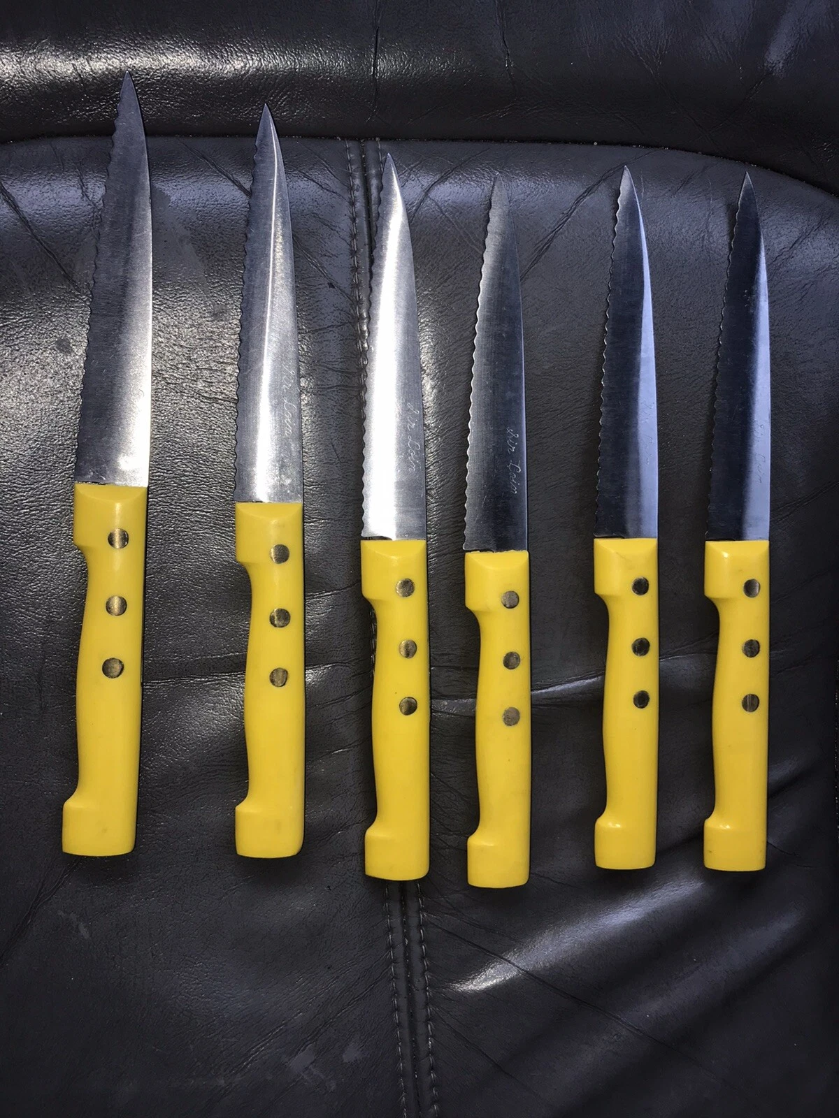 (6)Six Yellow Sir Loin Stainless Japan Serrated Steak Knife Set
