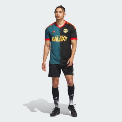 【未使用】adidas LA Galaxy オーセンティック Mサイズ ADIDAS LA GALAXY 2024 ARCHIVE AUTHENTIC JERSEY MENS SIZES