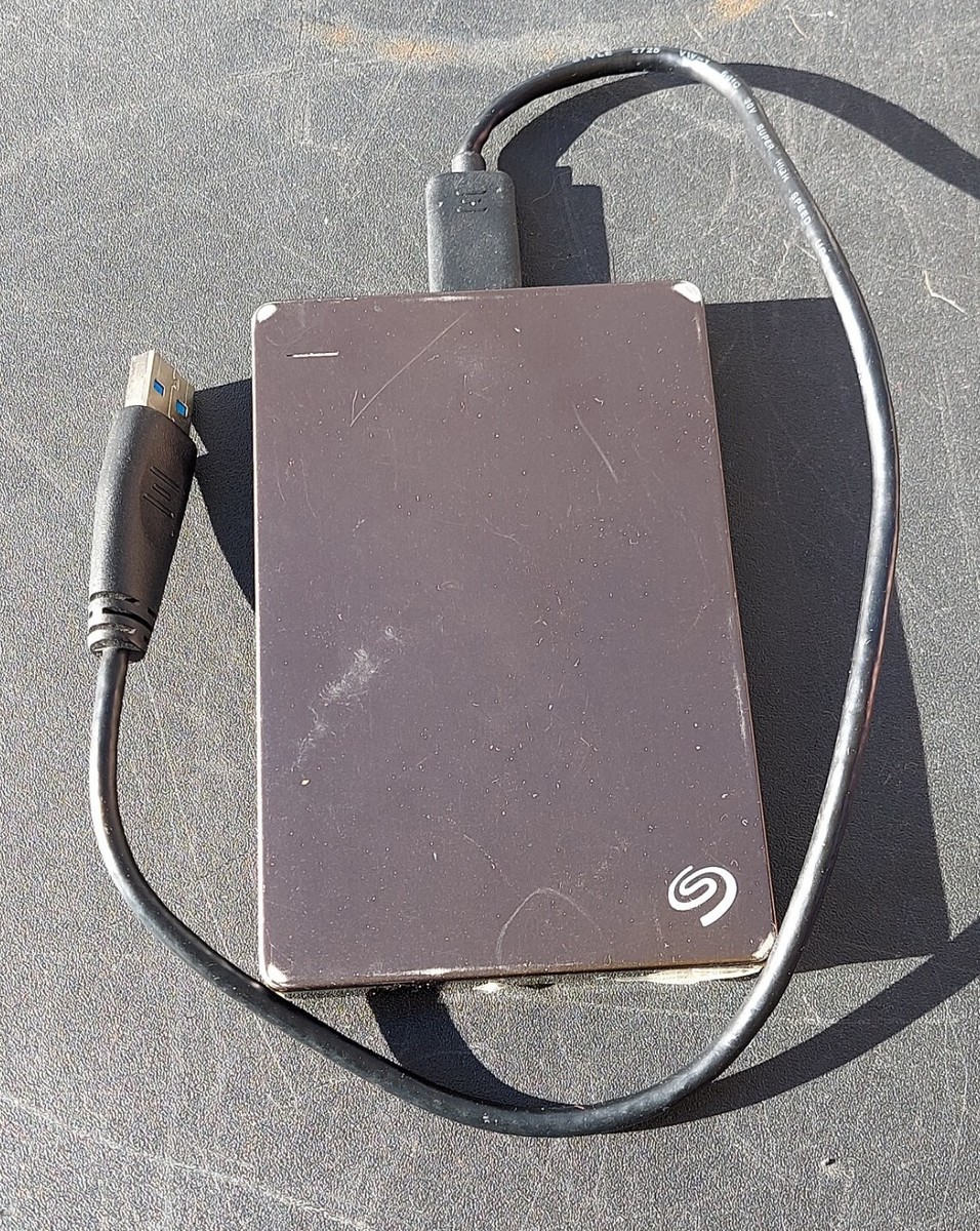 Seagate Backup Plus Portable Drive SRD00F1 2TB Computer W Seagate Backup Plus Portable Drive SRD00F1 2TB Computer W