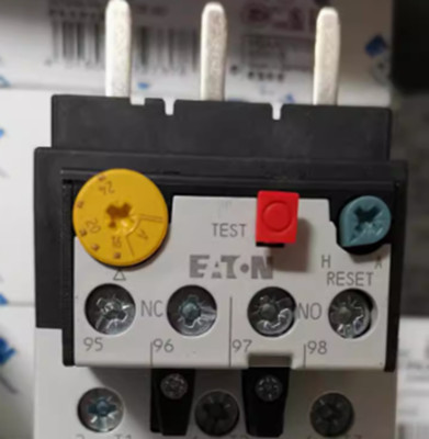 NEW EATON MOELLER ZB65C-24 Overload Relay 16-24A