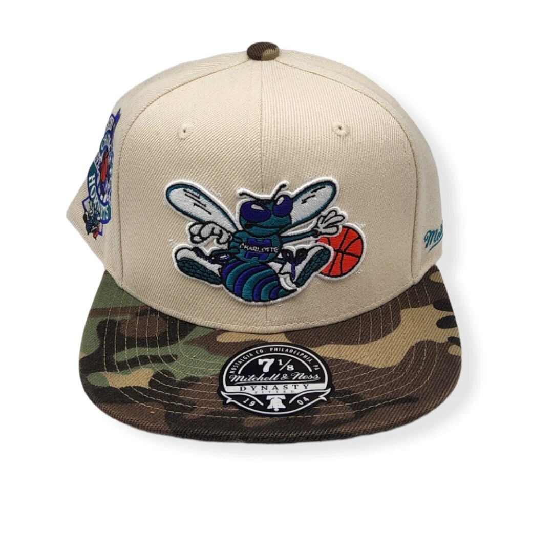 Off white top camo hat