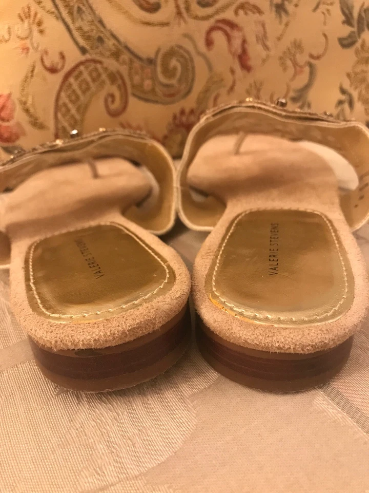 Valerie Stevens 女式天鹅金凉鞋 - 珠宝图案拖鞋,尺寸 7 M — 第 4/4 张图片