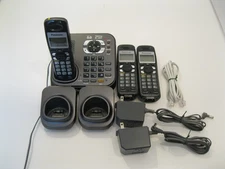 Panasonic KX-TG9341T Cordless Phone Set 3 Phones Answering Machine Needs 2 Batts