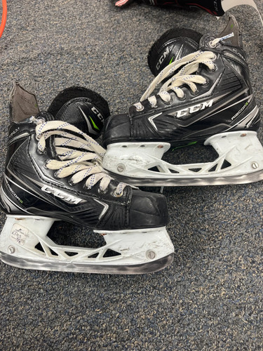 Junior Used CCM RibCor Platinum Hockey Skates | Size 3.0 - 第 1/4 張圖片