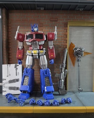 ThreeZero Transformers MDLX Optimus Prime 
