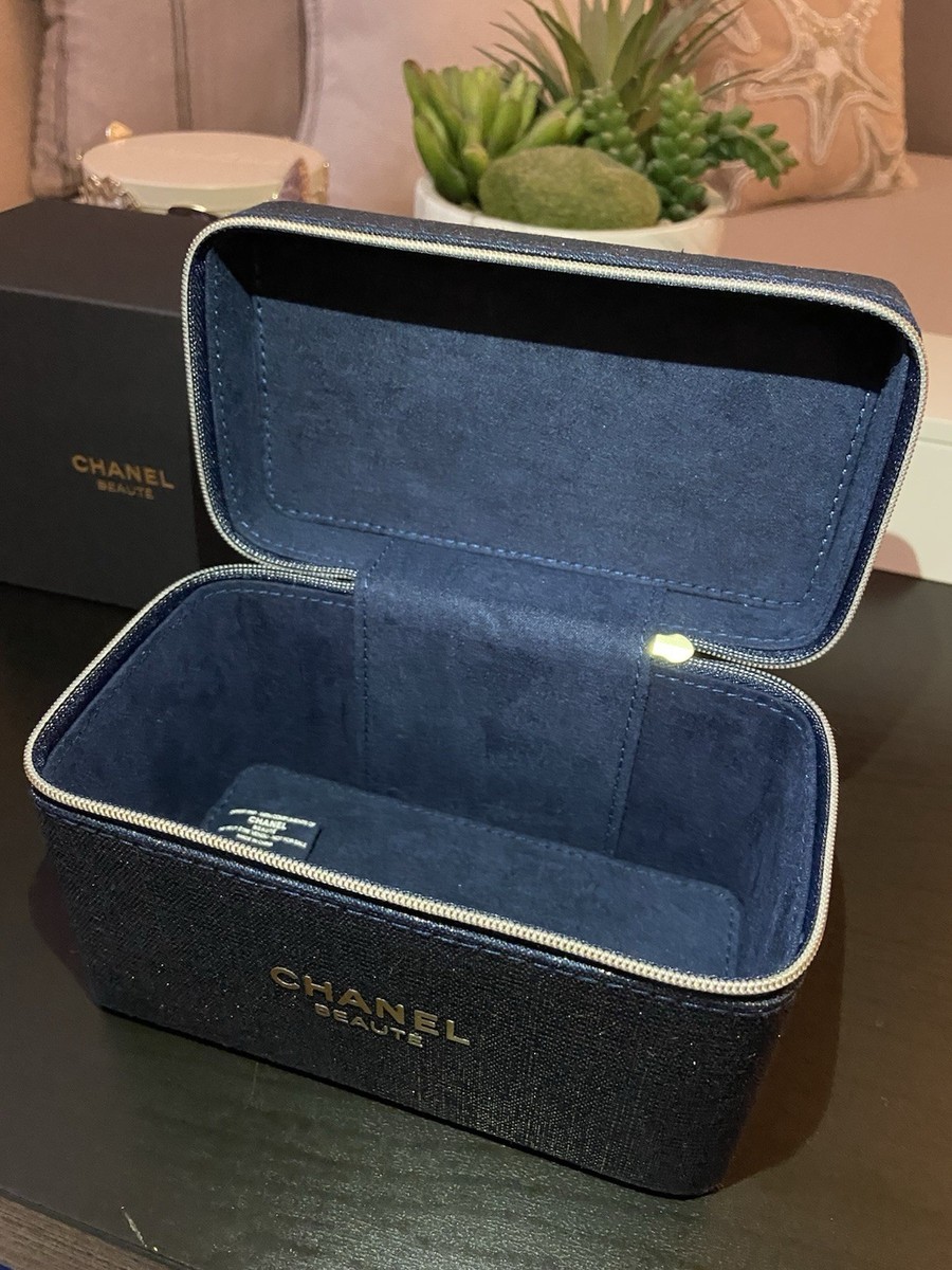 CHANEL Beaute Exclusive Makeup Box Travel Cosmetic Case Navy NEW