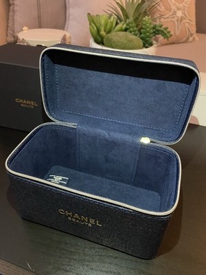 CHANEL Beaute Exclusive Makeup Box Travel Cosmetic Case Navy NEW