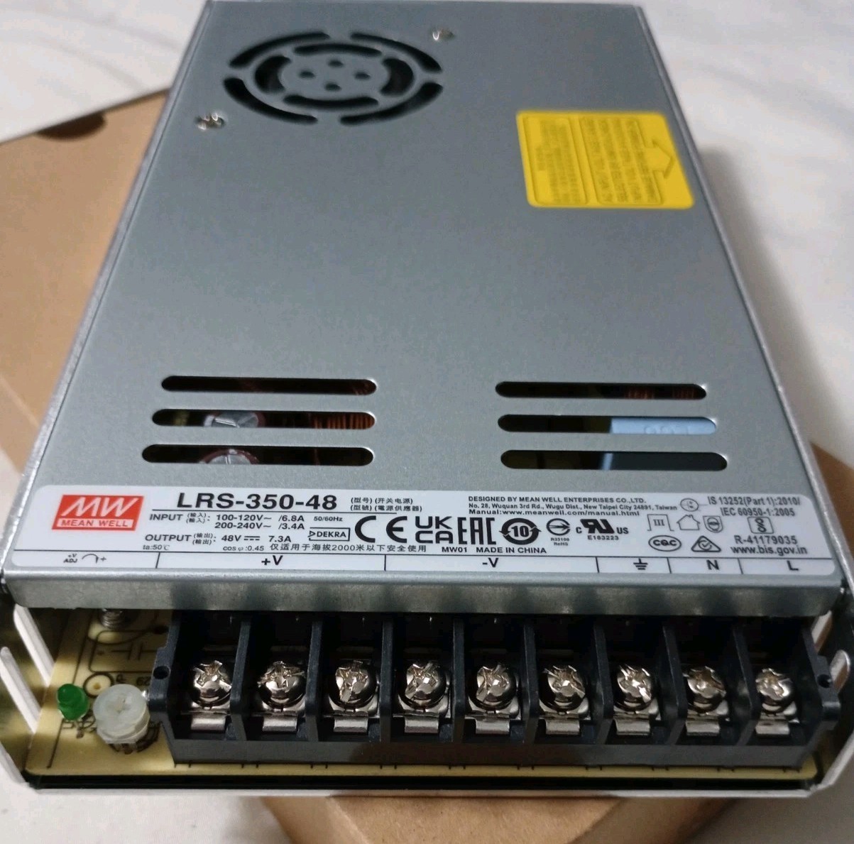 MEAN WELL LRS-350-48 Switchable Power Supply Single Output 350.4W 48V 7.3A (NEW)