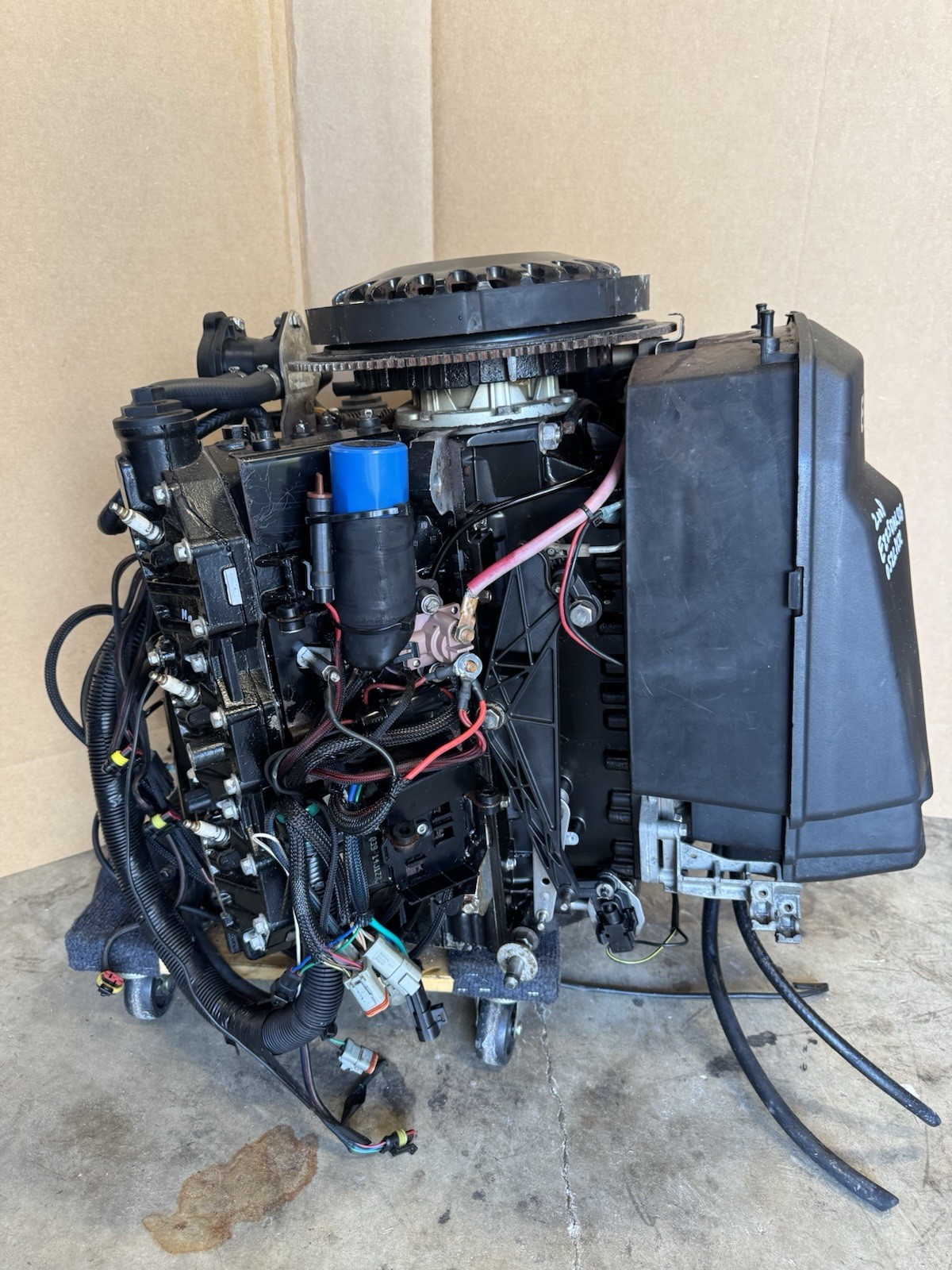 2008 Evinrude Etec 225 H.O 250HP 3.3L Etec 2 Stroke Outboard Powerhead Assembly