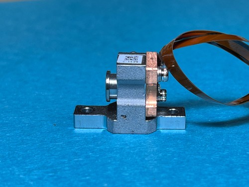 Módulo de diodo láser UV colimado de alta potencia de 405 nm 350/1100 mW nítido GH04W10A2GC - Imagen 2 de 10