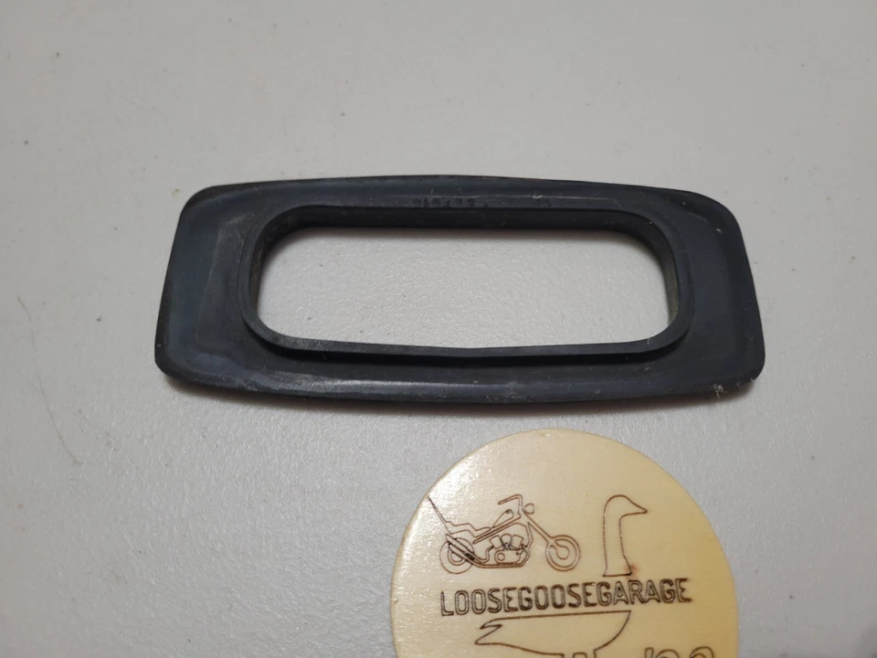 78-91 Chevrolet GMC K5 Blazer Jimmy Puerta Trasera Interruptor Ventana Eléctrica Llave Cerradura Junta Foto 4 de 4