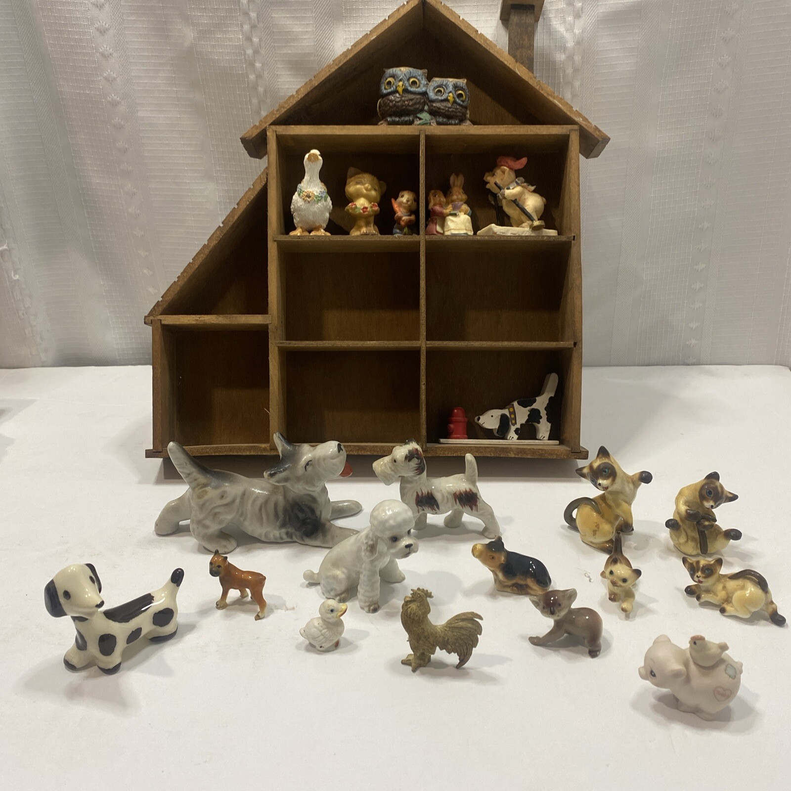 Lot Of 20 Vintage Miniature Animal Figurines Ceramic Cats Dogs Pig With Display eBay