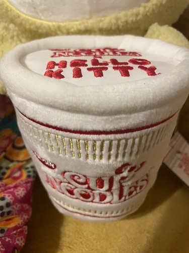 Hello Kitty Nissin Tasse Nudeln Garnelen Tempura Plüsch Ramen KidRobot Sanrio Neu mit Etikett - Bild 5 von 9