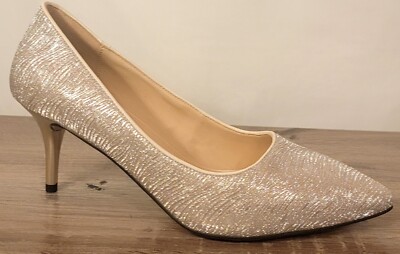 Casy Fever-Women's Silver Swirl design high heel dress shoes size 8M