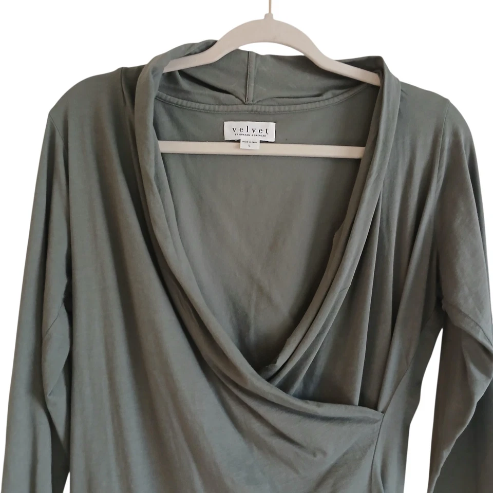 Top cruzado VELVET By Graham & Spencer Mari Suplice para mujer L verde envolvente Perú Foto 3 de 4