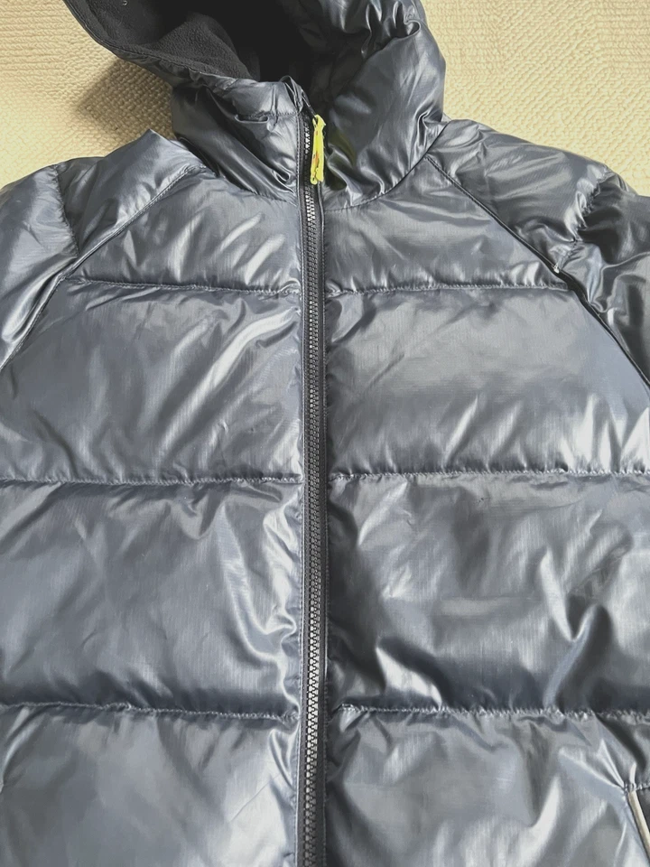 Chaqueta acolchada J Crewcuts Down "Explora sin huellas" azul marino niños talla 14 Foto 3 de 4