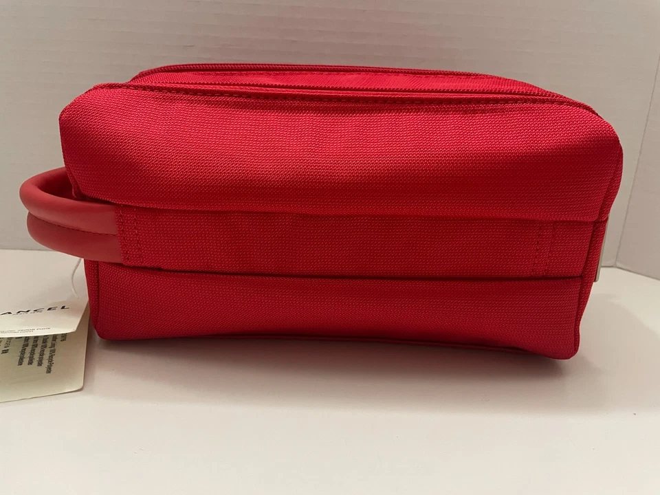 -Nuevo- Lancel Kiss Rojo Artículos de tocador Cosméticos Maquillaje Bolsa/Bolsa Logo Cremallera Foto 4 de 4