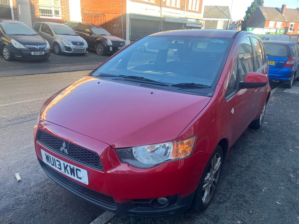 Mitsubishi colt 2013 auto low mileage - Image 2 of 4