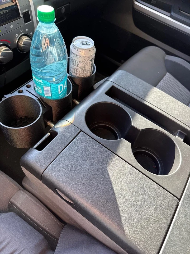 3 件杯架 - 替换前中心座椅头枕 - 适合 2014 - 2021 年丰田 Tund — 第 3/4 张图片