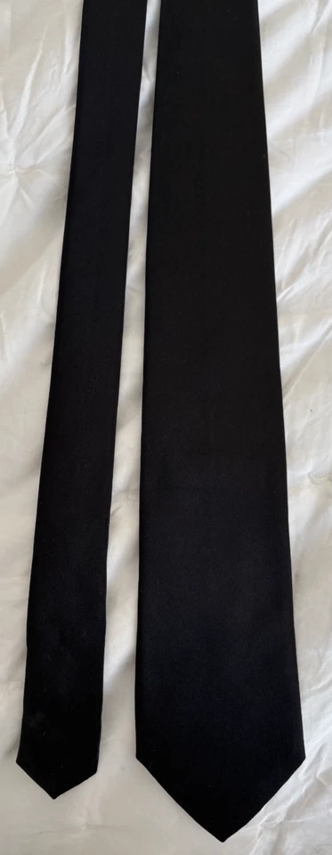 Corbata Armani para hombre 100 % seda negra - solo usada una vez Foto 3 de 4