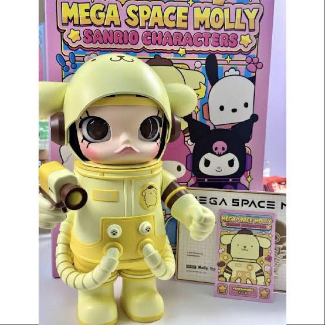 POPMART MEGA SPACE MOLLY 400% Sanrio Family Series Blind Box
