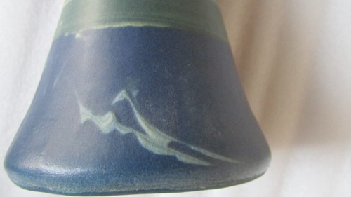Pair 2 lot WELLER POTTERY, BLUE OR DECORATED HUDSON, BANDED FLORAL BUD VASE - Picture 13 of 21