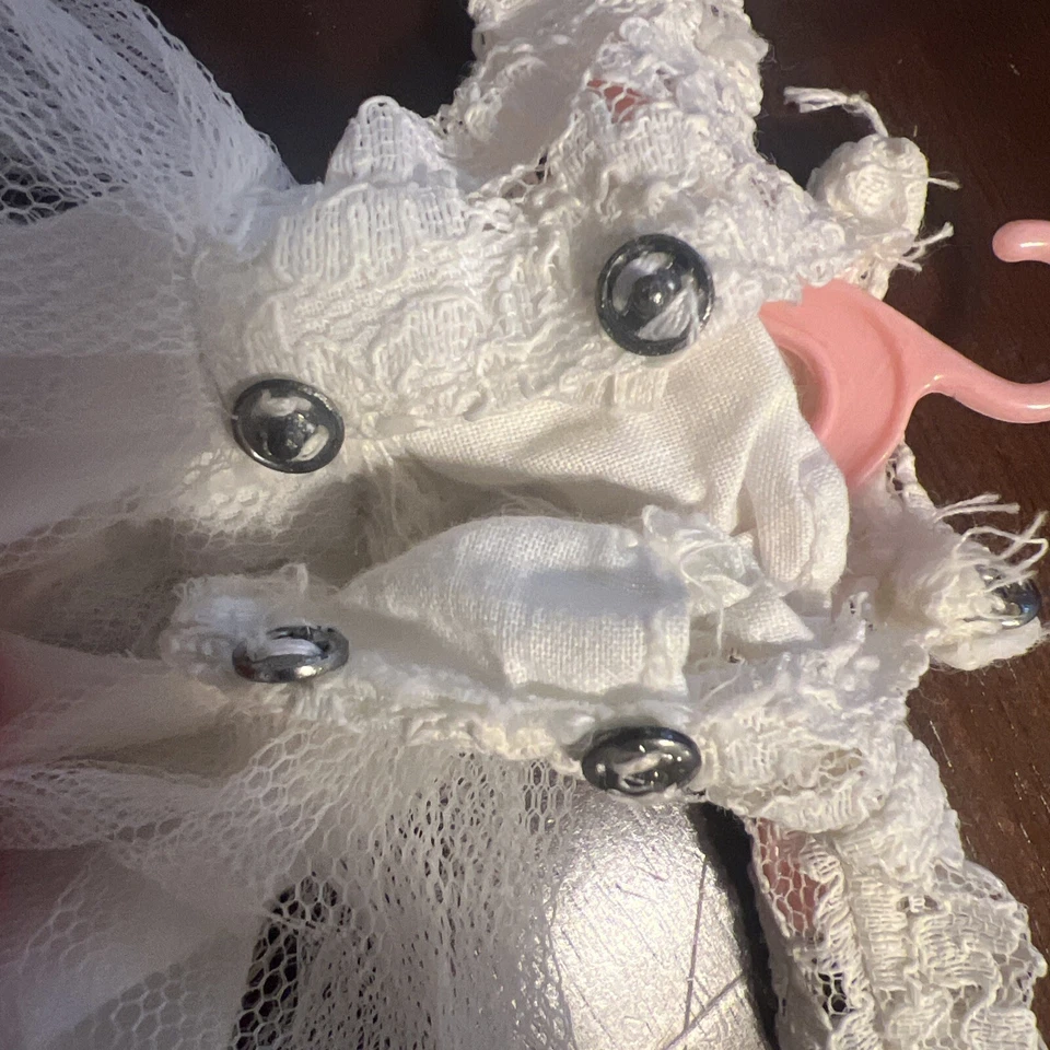 Vintage Barbie Clone Wendy  Wedding Dress Uneeda Lace Tulle High Neck With Veil - Image 4 of 4