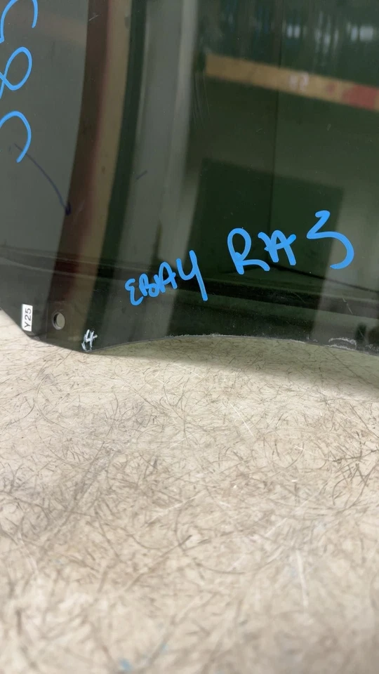 03-09 KIA SORENTO PASAJERO DERECHO PUERTA TRASERA VENTANA CRISTAL ELEC. TINTE PRIVACIDAD Foto 2 de 4