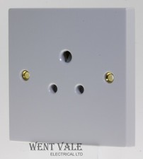 Click Polar PRW038 - 5a Unswitched Round Three Pin Socket