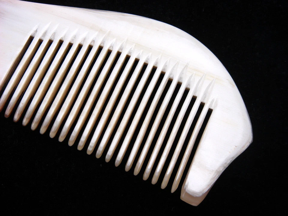 Authentic Ox Horn Hand Crafted Pocket Comb Fashion Hair Organizer New #03042204 - Image 2 of 4