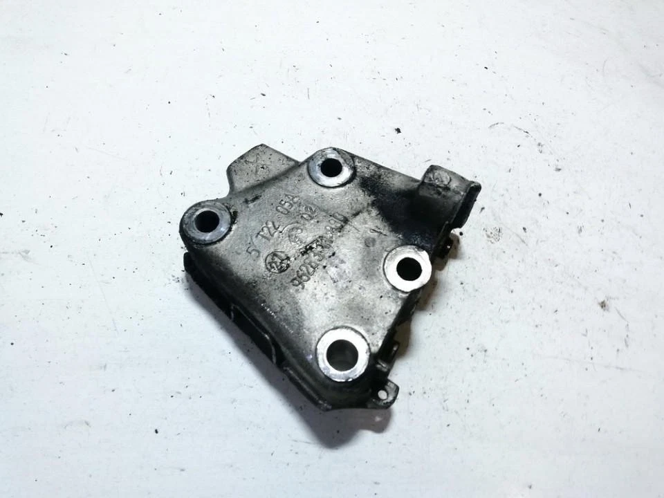 9628311880 5t2205a Engine Mount Bracket and Gearbox Mount Bracket 