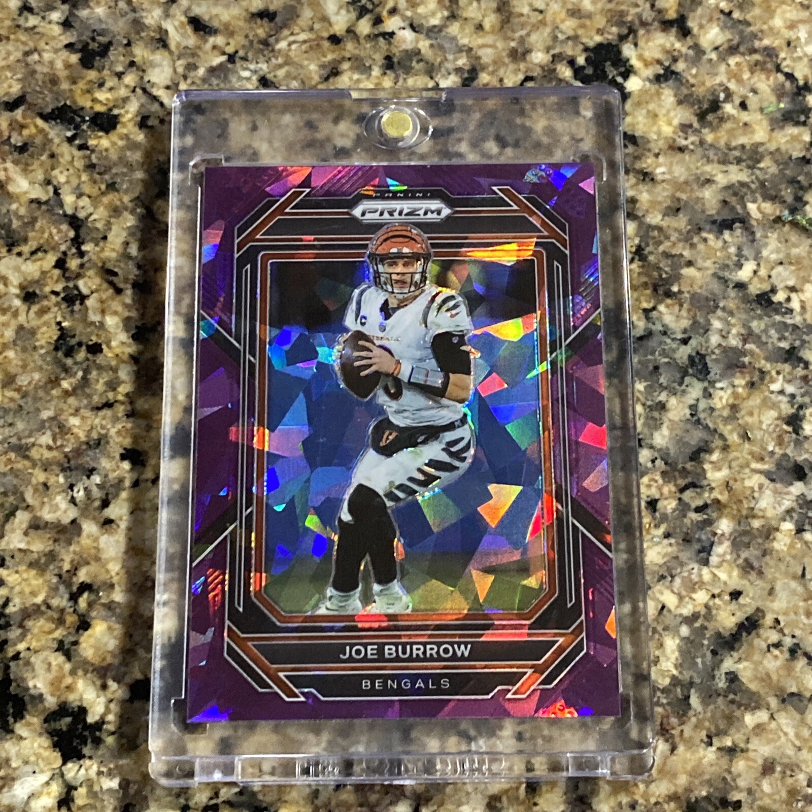 2022 Panini Prizm Prizms Purple Ice #56 Joe Burrow /225