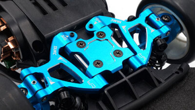Set Sterzo In Alluminio Blu Con Cuscinetti A Sfera Yeah Racing Per Tamiya M07