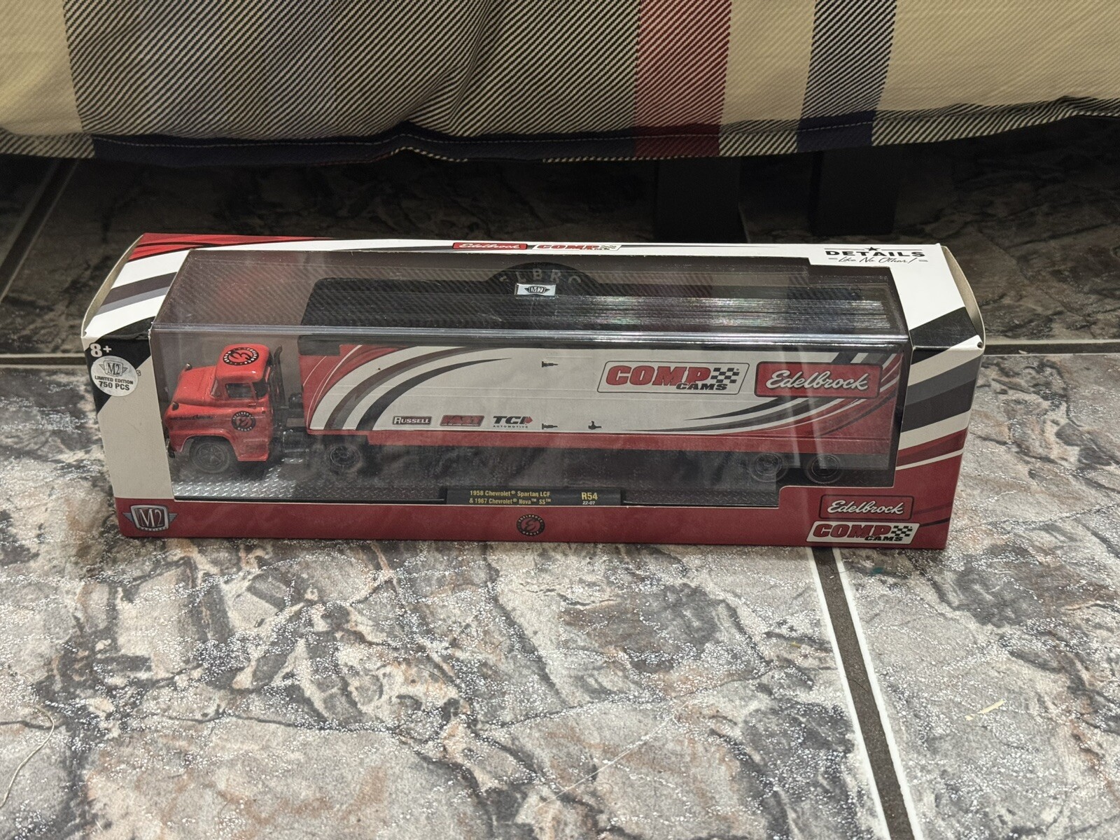 M2 Machines 1:64 1958 Chevrolet Spartan LCF & 1967 Chevrolet Nova SS R54 chase