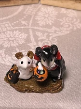 Wee Forest Folk M-284 Two Scared Spooks Halloween Edition Retired