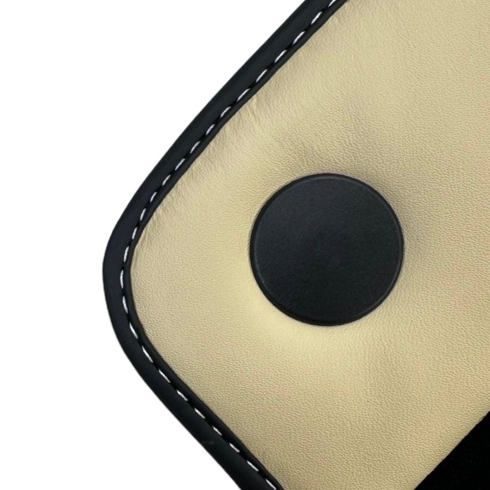 Tapetes de assoalho pretos da marca AutoWin para Ferrari 488 Spider com couro Crema Nappa - Imagem 4 de 4