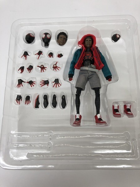 MAFEX　NO　107 SPIDER-MAN マイルスモラレス マフェックス MAFEX No. 107 Spider-Man Into The Spider-Verse Miles Morales