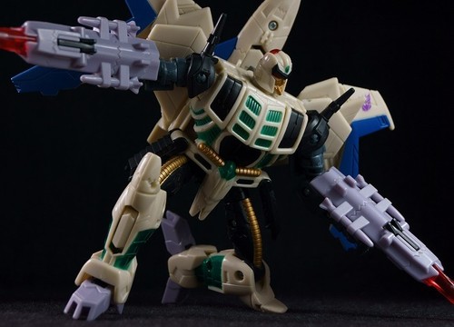 Japan TAKARA TOMY TRANSFORMERS UNITED DECEPTICON ThunderWing LIMITED QUANTITY - Picture 9 of 10