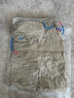 Nike x Off-White 002 Woven Shorts Khaki Size Large w Nike x Off-White 002 Woven Shorts Khaki Size Large w