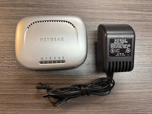Netgear FS605 V3  5 Ports 10/100 Mbps Ethernet Switch With Power Supply