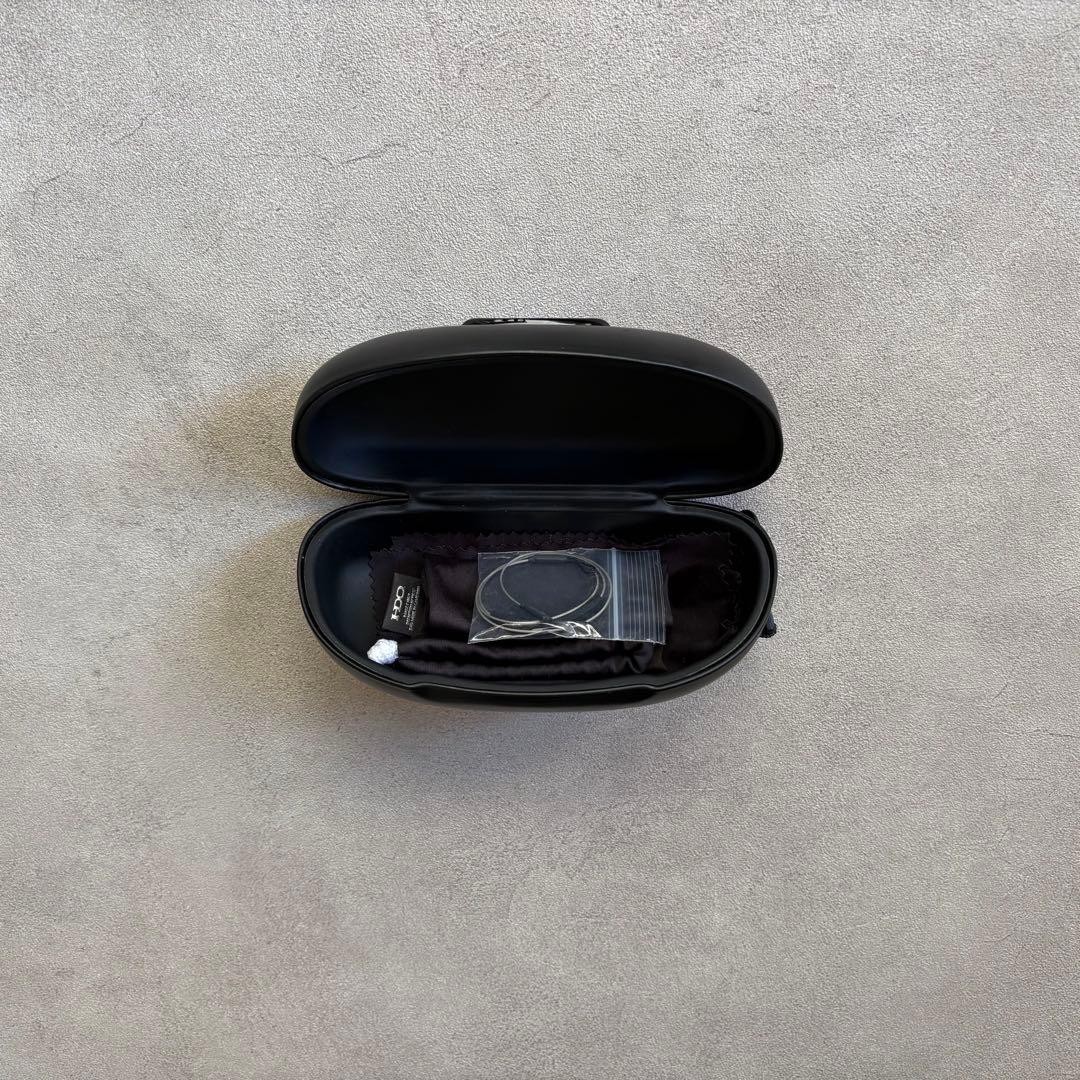 OAKLEY Split Shot Accessories Hard Case Leash Cro… - image 9