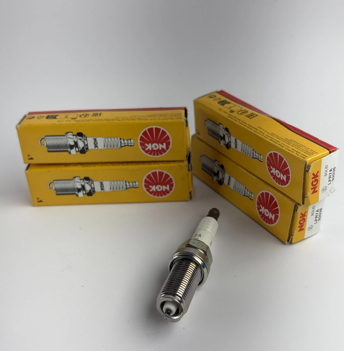 Set Of 4 NGK 92038 Standard Spark Plugs LFR7A 94709-00435 Yamaha GP VX SVHO photo 3