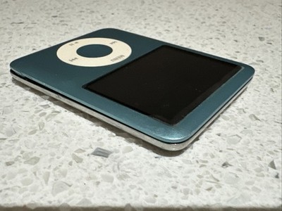 Apple iPod Nano 3rd Gen 8GB Blue Model A1236, Pl Check Description