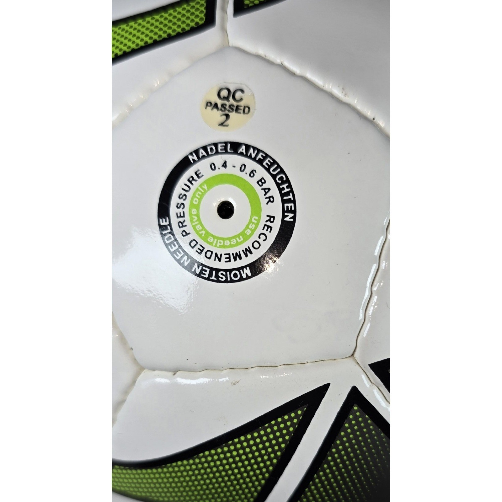 UHLSPORT Sz 4 Soccer Ball Medusa Keto 41724 Lite Youth Green Futsal Indoor NEW
