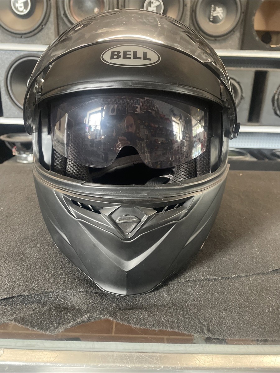 bell evo revolver helmet (Ghost Black)  Durian Bikers grade product is expertly made in compliance with stringent industry standards to offer a fusion of a well Bhaderwah Campus Bell Revolver Evo