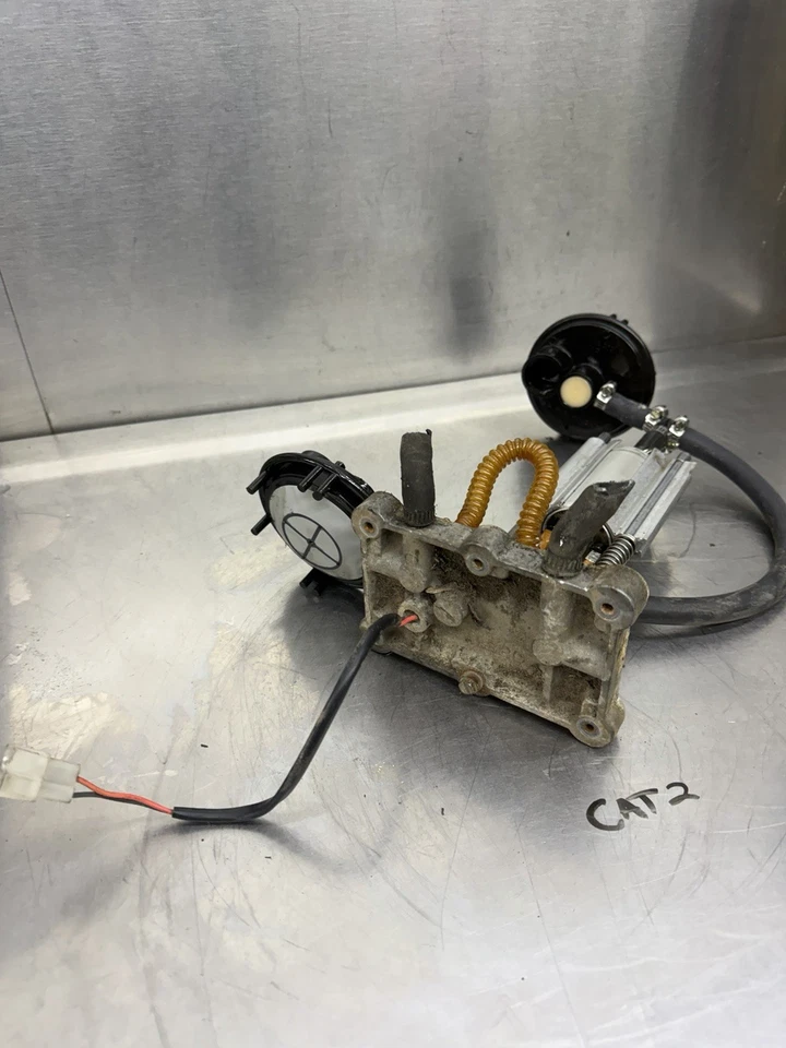 97 98 99 00 Arctic Cat ZR 600 500 580 EFI Fabricante Original Walbro Bomba de Combustible Eléctrica Filtros Foto 2 de 4