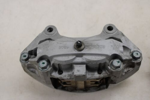 Juego de pinzas de freno Infiniti Q50 Akebono 2014-2022 OEM KC76 - Imagen 20 de 21