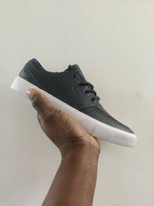 tenis nike react preto