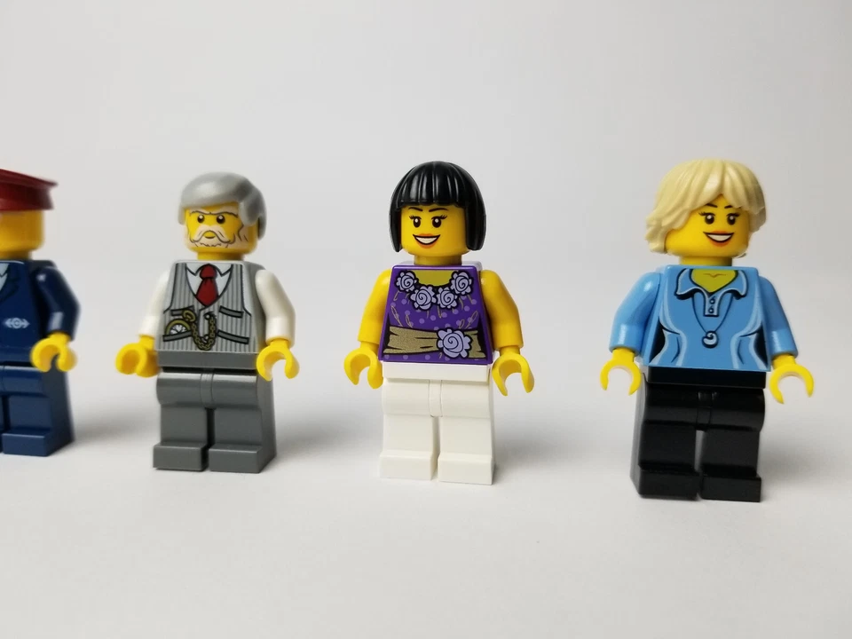 LEGO Train 10233 Horizon Express Complete Creator Expert Orange Passenger Engine - Image 4 of 4