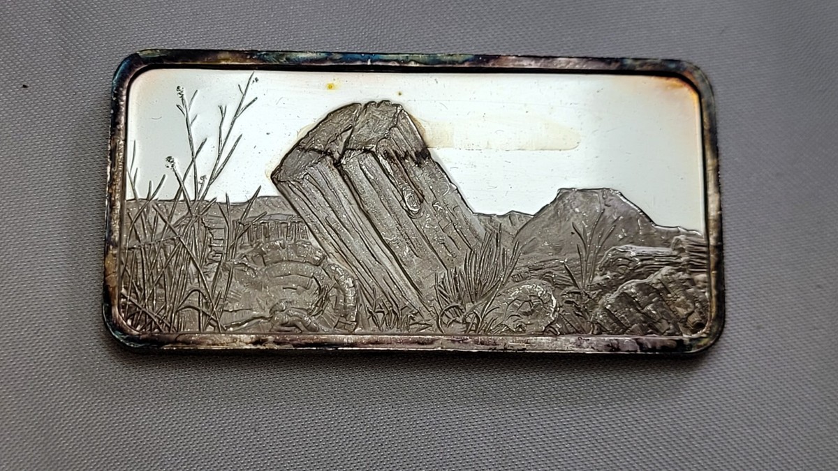 Vintage 1975 Hamilton Mint ATB 1 Ounce .999 Silver Art Bar